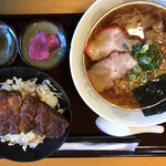 御料理 タイガー - ラーメン、ハーフソースカツ丼