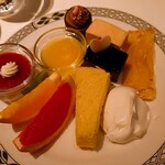 ロウリーズ・ザ・プライムリブ - 