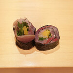 鮨 はしもと - 鯖の海苔巻き