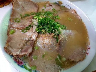 ラーメン専門店 藤原来々軒 - チャーシューメン：850円