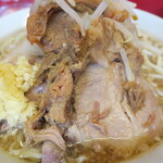 ラーメン二郎 - 豚