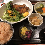 旬魚菜 よし田 - 鱈フライの定食