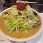 麺処 まるよし商店 - 赤玉みそたんめん(並)：赤玉小玉