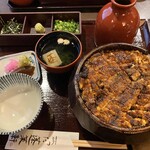 あつた蓬莱軒 本店 - 