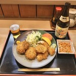 Tonkatsu Sawai - ミックスフライ単品1,045円、メンチカツ1個385円、瓶ビール660円