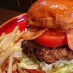 BACON TOMATO BURGER (w/French fries) - ベーコントマトバーガー - （テイクアウトＯ.Ｋ！）