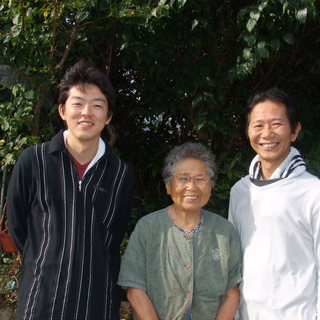 계약 생산자로부터 직송되는 신선하고 안전한 와규와 유기농 야채