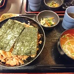 Tsukune - 焼鳥丼