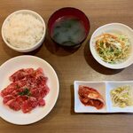 熙楽苑 - サービス定食 ¥980