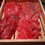 焼肉 綾小路 - タン、カルビ、ロース、ハラミ（塩）