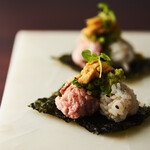 Kawachi duck onion toro & raw sea urchin Sushi