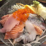 烏賊 鮨ダイニング 鮮助 - 海鮮丼