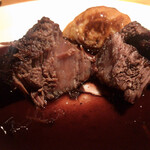 ラ キュイジーヌ ド カワムラ - ホロホロの頬肉素晴らしいな～渋い味♪