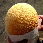 プリメーロ - 料理写真:パリッとふわふわメロンパン！