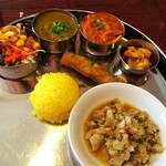 ヘブン - ターリーには「ナン」の代わりに大根のアチャールを乗せて！！