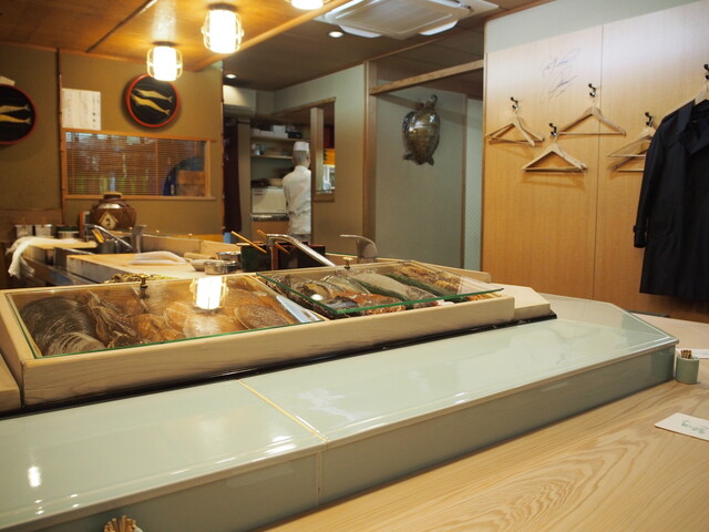 Sushi Kappou Tsuruzushi photo 4