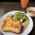 三日月 - ハムとチーズのフレンチトースト