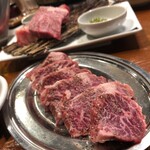 炭火焼肉 どんどん - 料理写真: