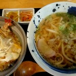 手打かすうどん 香粋一 - 天とじ丼、うどん