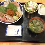 Kaisen Wakan Ryouri Ofuku - 海鮮丼