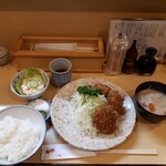 とんかつ燕楽 - とんかつ定食