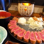 牛かつ専門店 うし寅 - 2019年8月　牛かつ定食L（200ｇ）