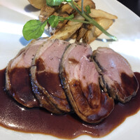 ワカヌイ グリル ダイニング バー 東京 - 本日の肉料理ローストラム