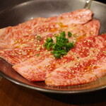 焼肉もとやま  - 神戸牛カルビ