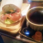 Ishigama Pan Nagomi Kafe Yururi - ベーグルサンド。モッチモチ。