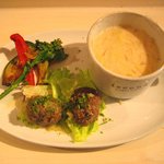 テコナ　ベーグルワークス - 「豆乳きなこスープ」＋「焼き野菜のマリね」＋「きのこ入りプチバーグ」