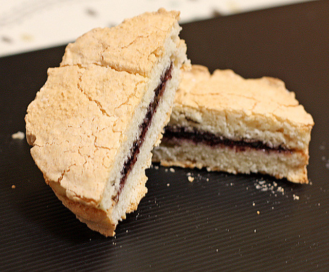 秋田菓子宗家　かおる堂 大町店（あきたかしそうけ　かおるどう） - 秋田（ケーキ）の写真