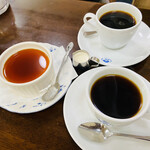 エビアンコーヒー - 珈琲2杯とプリン1個