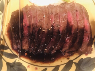 Dainingu Masara - 牛ハラミ肉のステーキ