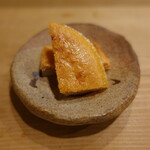 すし処 睦月 - 地物たいらぎ貝の明太子ソース