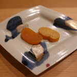 すし処 睦月 - 自家製カラスミ：そのままと炙りで