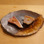 すし処 睦月 - 軽くしめた鯖と鰆の燻製