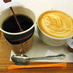 CAFFE Appassionato - カフェラテ（S） \430/ブレンドコーヒー（S） \380