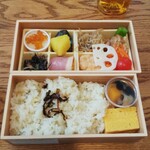 サンピリョウロン ザ デリ - 鯛ごはん彩り懐石御膳