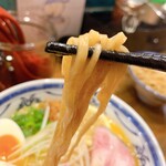 濃厚醤油麺 ミツジロウ - 麺リフト
