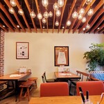 バリサイ カフェ - 店内(2階)