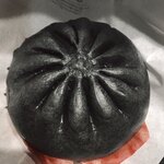 セブンイレブン - 料理写真:やりすぎ!極辛麻辣まん