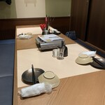 h Kaisen izakaya kani mitsu - 店内