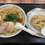 峰来軒 - 半チャンラーメン