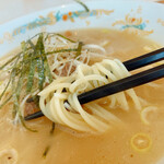 元祖ラーメンショップ - 南蛮ラーメン（ミニ）の麺