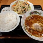 Memmi Fuku - 肉やさい炒め定食