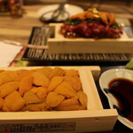 本気焼肉 肉とめし 肉寿司 - 道産雲丹刺し
                                濃い磯の風味で程よい塩味でめちゃクリーミー♡
                                このお店の雲丹は高品質なので安心して食べる事ができます