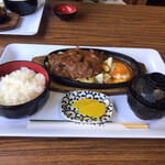 レストハウス キング - 牛焼肉定食¥750 いつから値上げするんだろ？