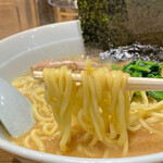 横浜ラーメン 渡来武 - 