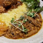 SPICY CURRY 魯珈 - 