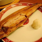 菜根譚 北海道中華 - 本日の焼魚・ほっけ（880円）